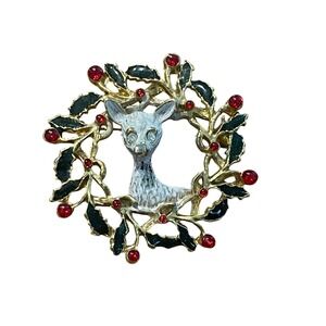 00039 -Vintage Holiday Deer Wreath Brooch Christmas Pin Red Rhinestone Gold Tone